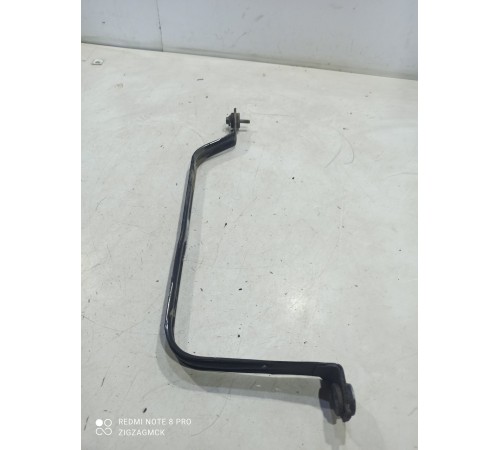 Крепление топливного бака левое