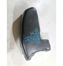 Уплотнитель крыла передний правый