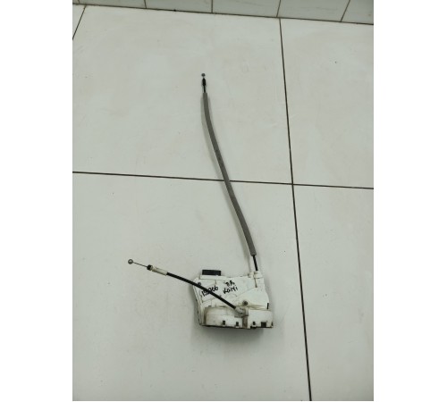 Замок двери передний правый