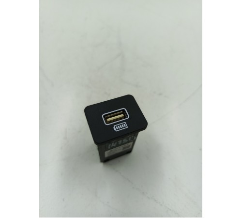 Разъем USB передний