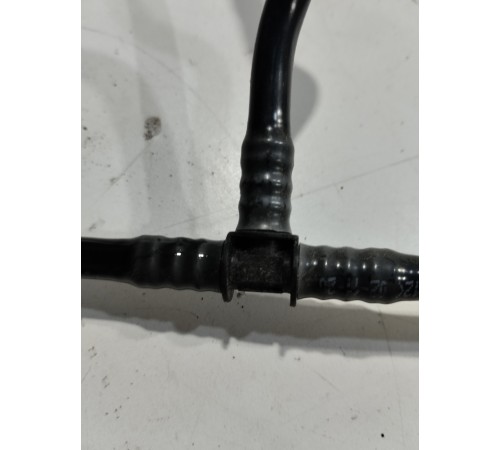 Вакуумная трубка (тройник)