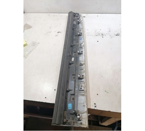 Накладка двери передняя правая нижняя