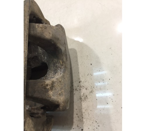 Суппорт (задний, правый)