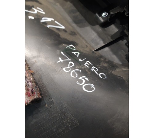 Обшивка двери (задняя, правая)