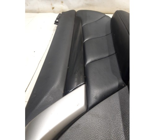 Обшивка двери (задняя, правая)