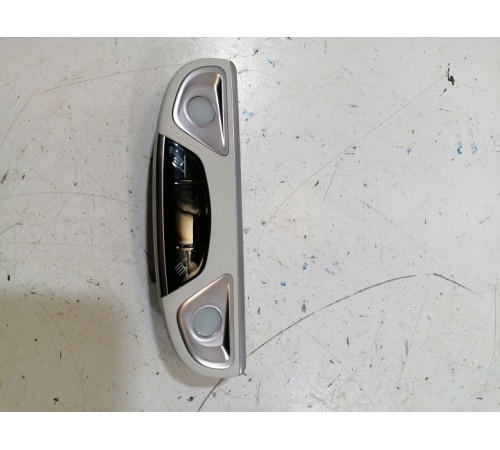 Плафон подсветки салона