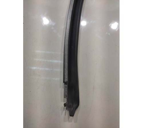 Уплотнитель заднего глухого стекла(правый)