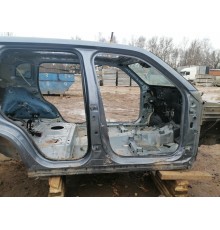 Порог правый с центральной стойкой