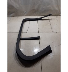 Накладка стекла двери (задняя левая)