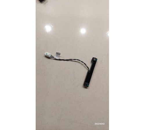 Антенна бесключевого доступа передняя правая