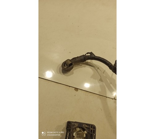 Клемма аккумулятора плюсовая