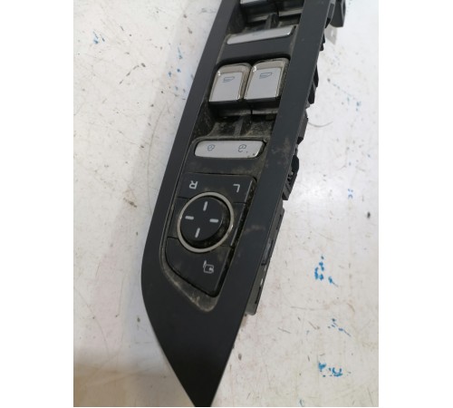 Блок кнопок стеклоподъёмников