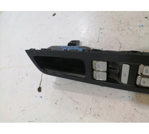 Блок кнопок стеклоподъёмников