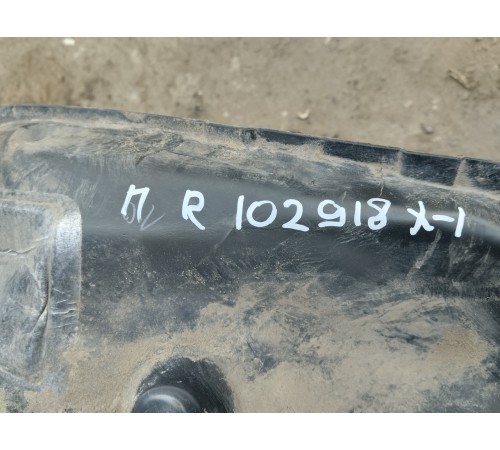 Локер (передний левый)