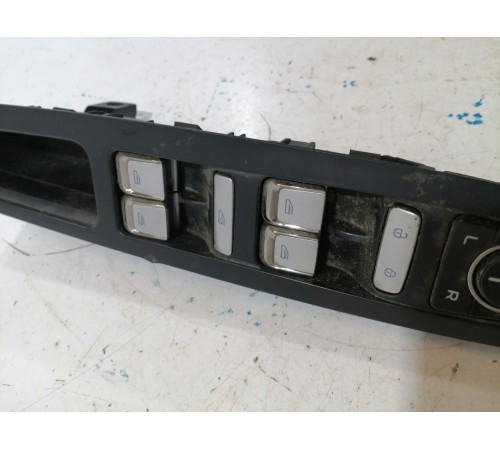 Блок кнопок стеклоподъёмников