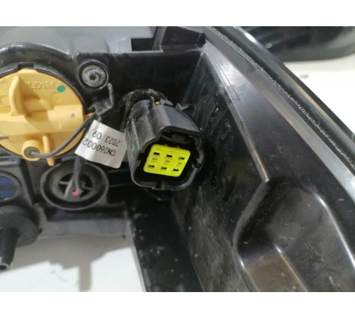 Фонарь задний правый наружный