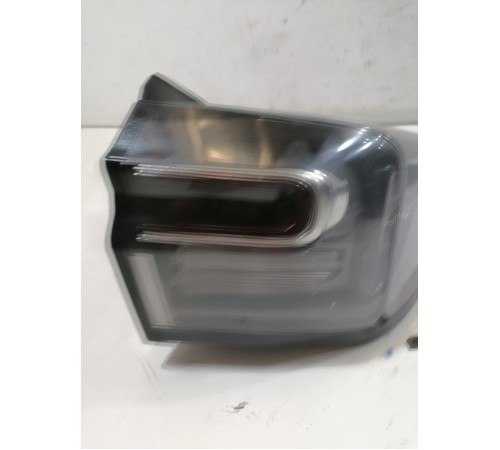 Фонарь задний правый наружный