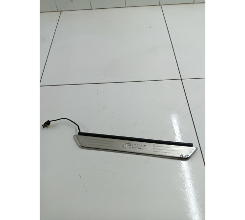 Накладка порога передняя правая