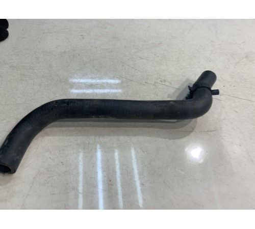 Патрубок системы охлаждения