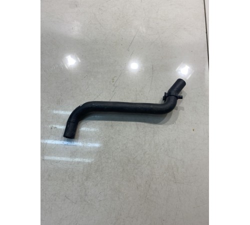 Патрубок системы охлаждения