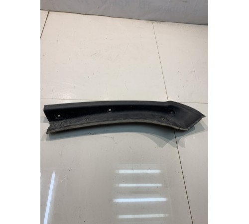 Молдинг стойки D наружный (задний, верхний, левый)