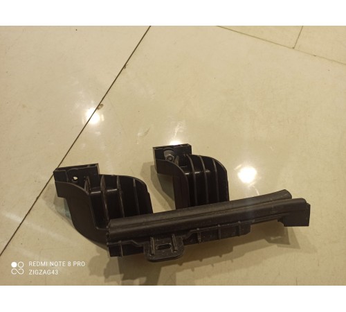 Направляющая стекла двери(передняя левая)