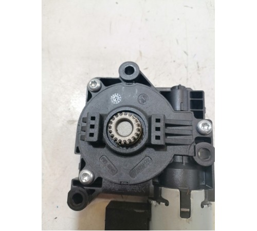 Моторчик люка крыши 