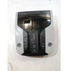 Плафон освещения салона передний