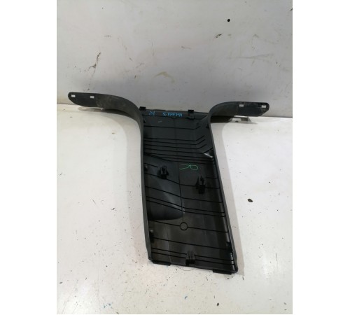 Обшивка стойки правая