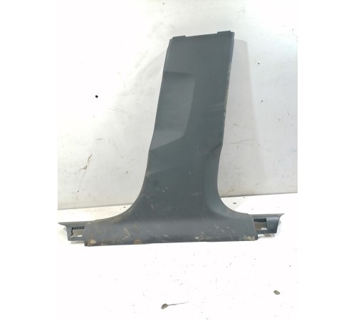 Обшивка стойки правая