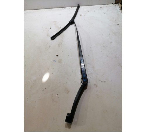 Поводок стеклоочистителя правый, пассажирский