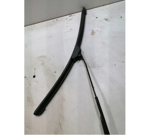 Поводок стеклоочистителя правый, пассажирский