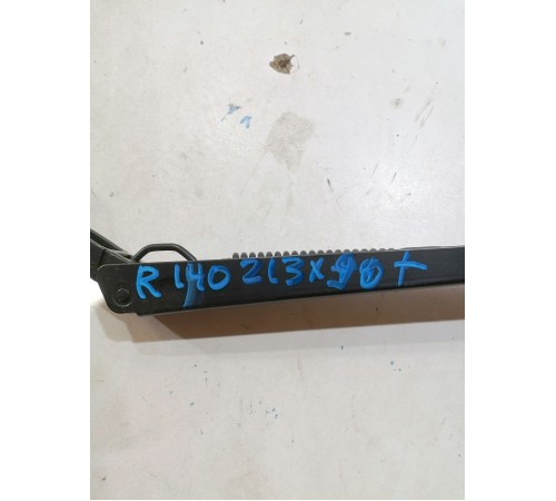 Поводок стеклоочистителя правый, пассажирский