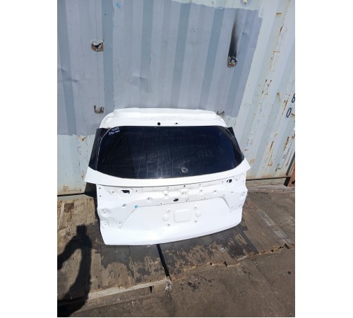 Дверь багажника крышка