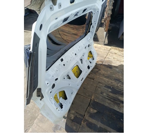 Дверь багажника крышка