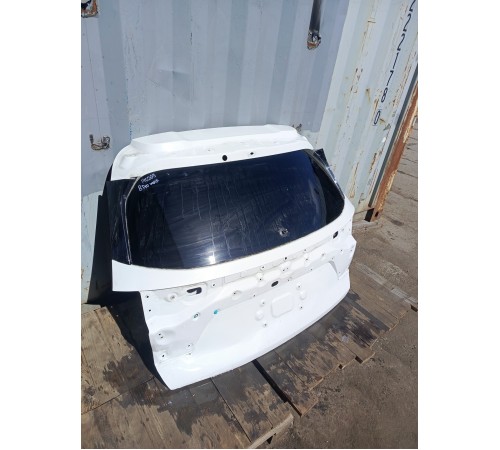 Дверь багажника крышка