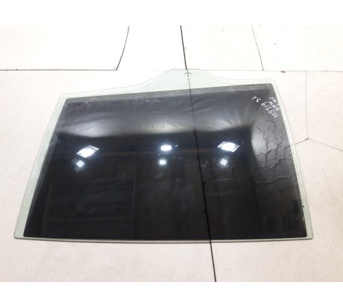 Стекло двери (заднее левое)