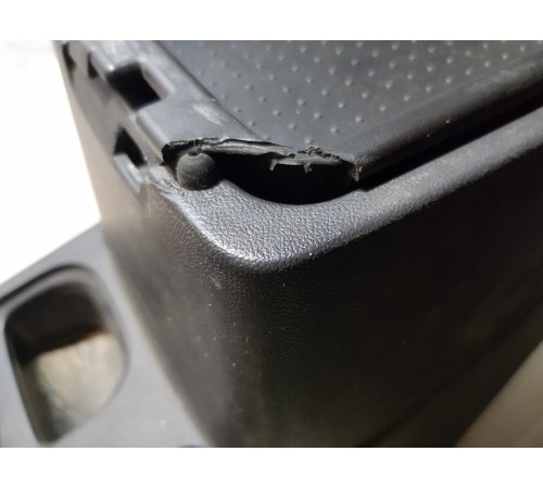 Подлокотник