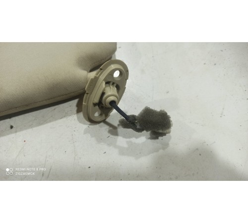 Солнцезащитный козырёк (правый)