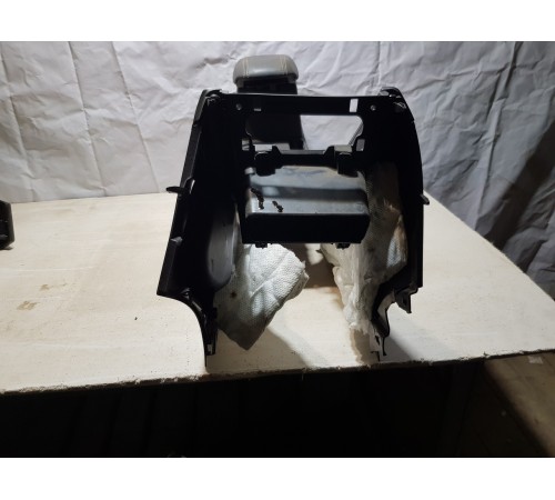 Подлокотник