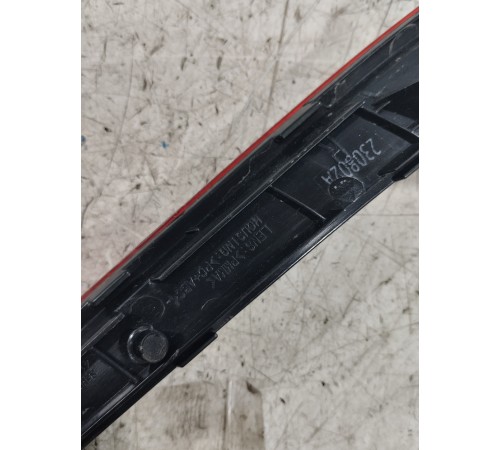 Отражатель заднего бампера правый