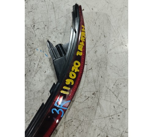 Отражатель заднего бампера правый