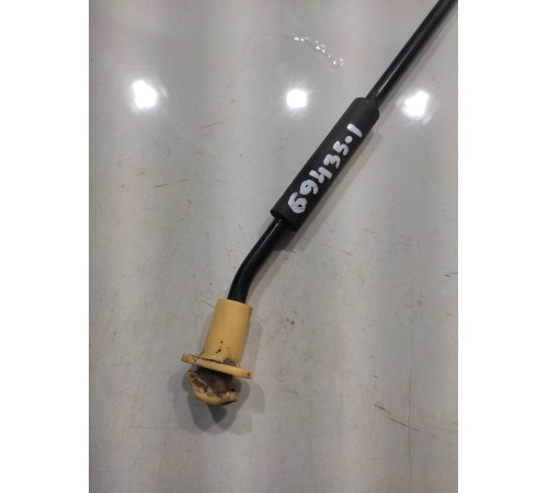 Держатель капота