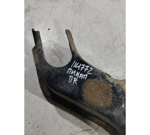 Рычаг подвески передний правый нижний