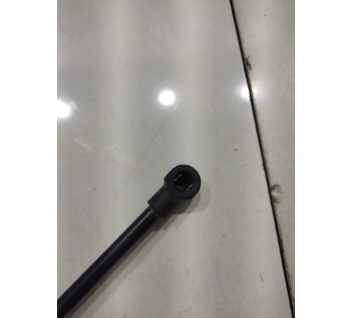 Амортизатор багажника (правый)