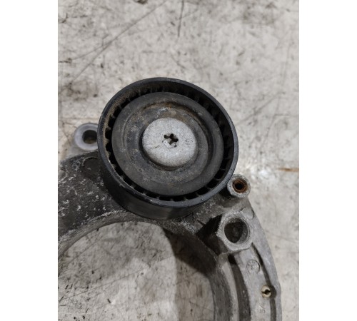 Ролик натяжитель