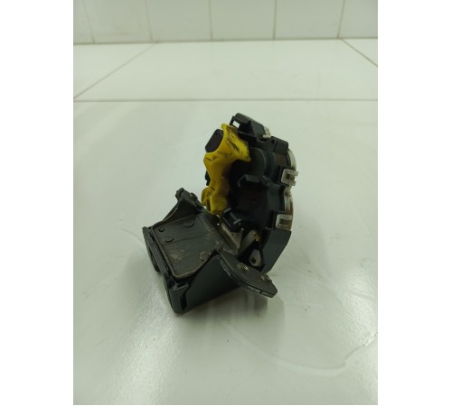 Замок двери крышки хлопушки багажника