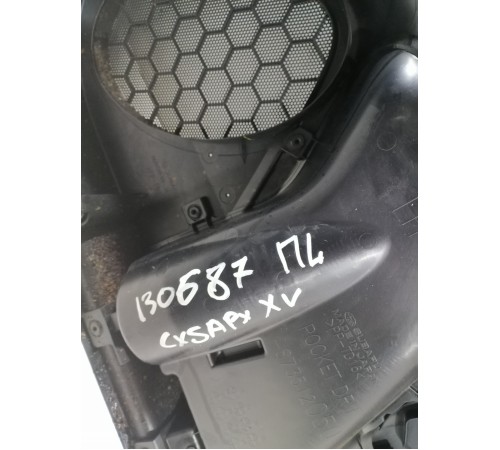 Обшивка двери передняя левая