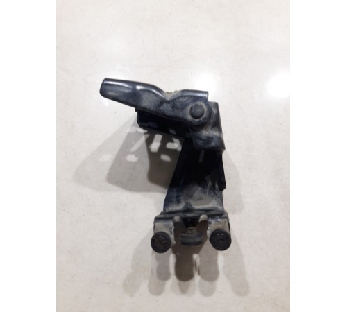 Ролик левой сдвижной двери средний