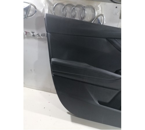 Обшивка двери передняя левая